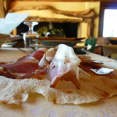 Alojamento de Acomodação e Pequeno-almoço Agriturismo Canu *