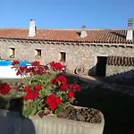 Agriturismo Canu ベッド・アンド・ブレックファスト ルオゴサント