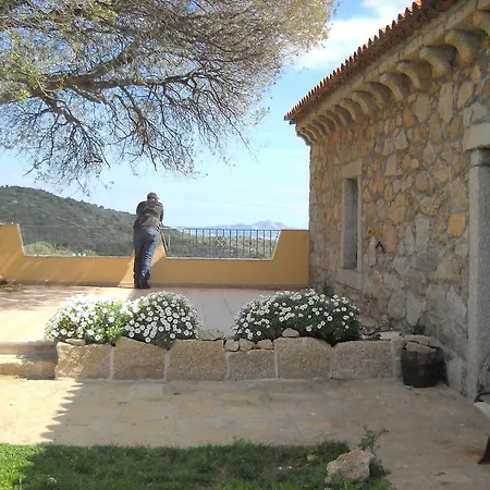 Agriturismo Canu ルオゴサント